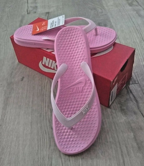 nike youth flip flops