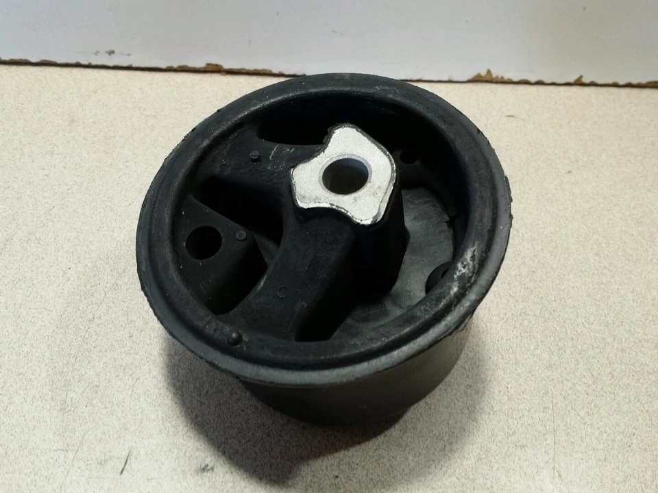 Montaje de motor Pronto EM-2846 para vehículos enumerados en la tabla a continuación Foto 2 de 4