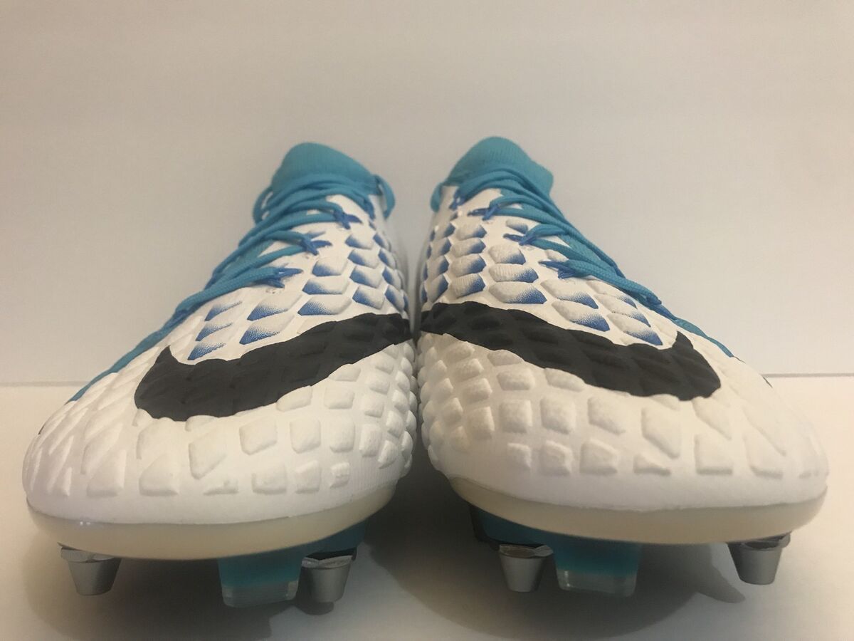 Nike Hypervenom Phantom III FlyKnit DF SG-PRO ACC 903622-105 Nike Hypervenom Phantom III FlyKnit DF SG-PRO ACC 903622-105