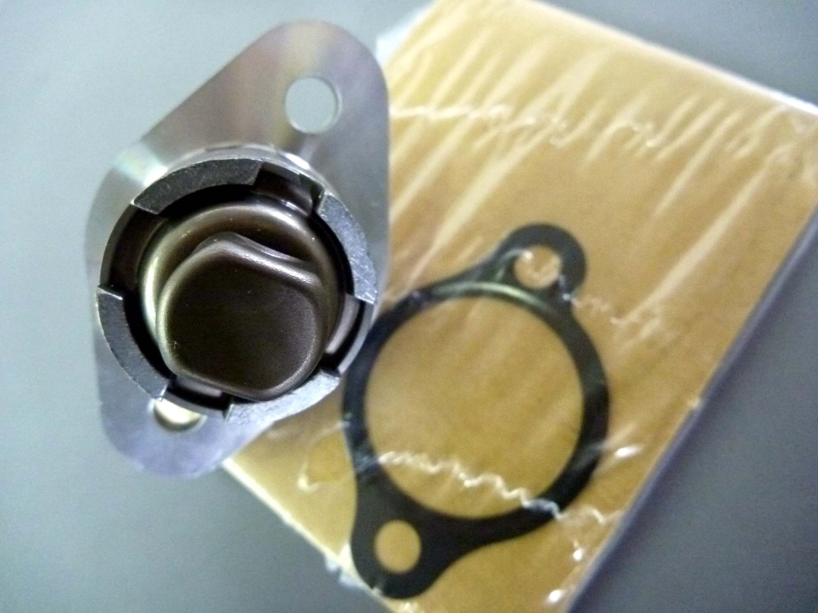 Genuine Honda Chain Tensioner with Gasket TRX400EX TRX400X 400X 400EX