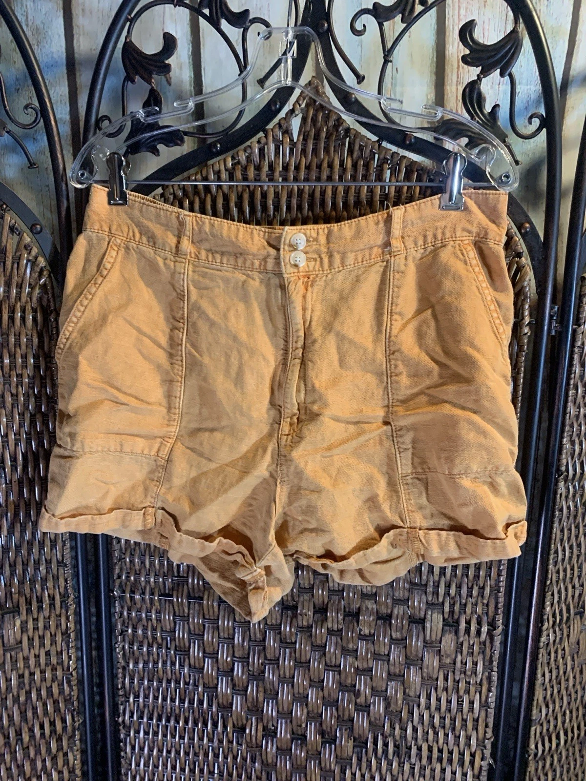 Joie Linen Blend Mustard Colored Shorts Size 12
Opens in a new window or tab