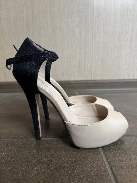Women BCBGeneration Heels Beige Leather 38.5 #O3CR
