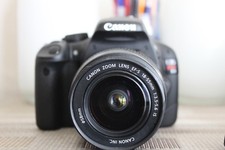 Canon EOS Rebel T2i / EOS 550D 18.0MP Digital SLR Camera - Black Kit w/ EF-S IS