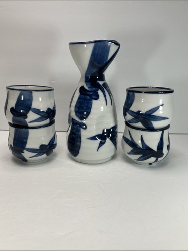 Pier 1 Blue White Japanese Stoneware Sake Serving Set One Carafe and 4 Cups - Picture 7 of 7
