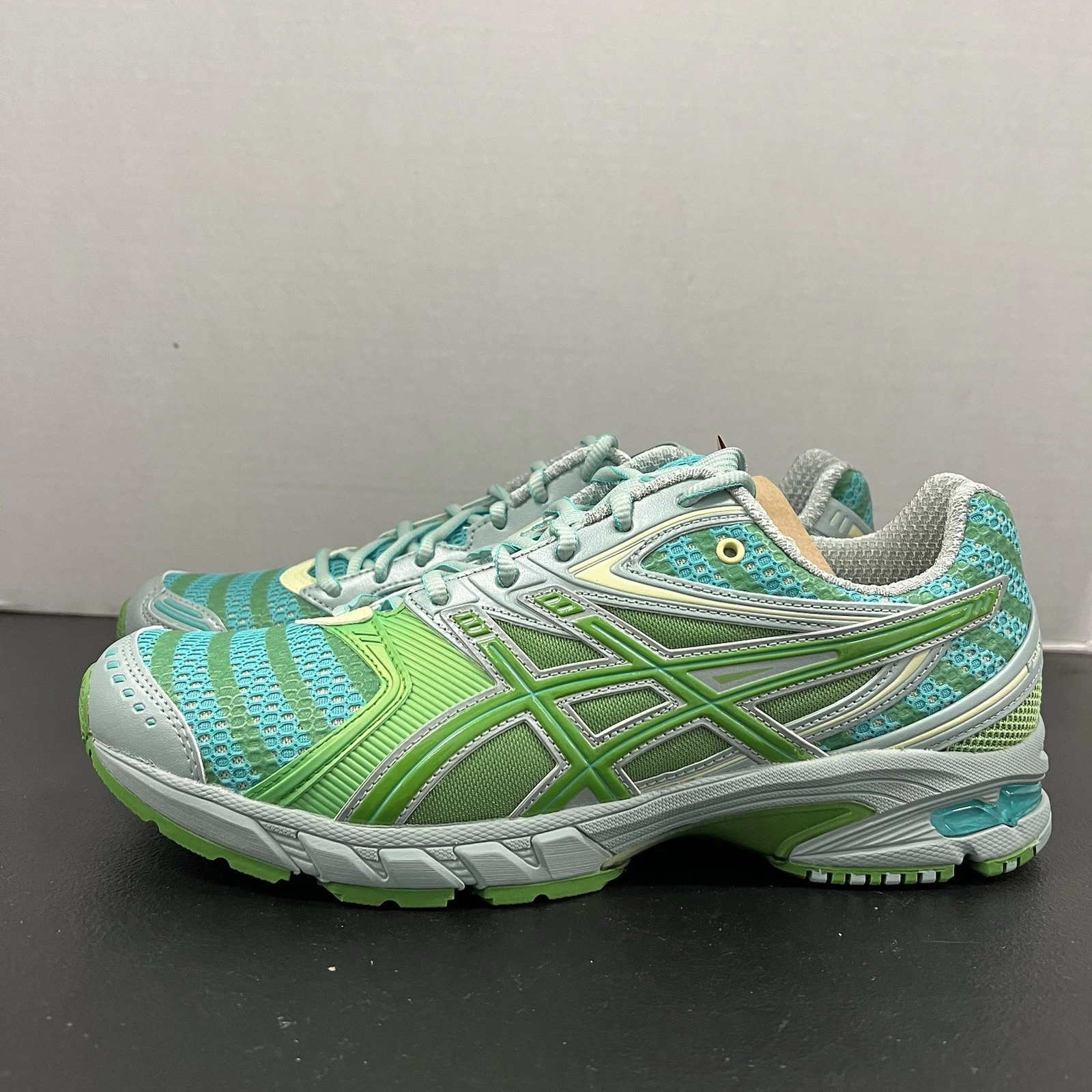 Asics UB9 S Gel DS Trainer 14 Cascata Roccia di Lichen 1203A606 3 Taglia 12 Uomo