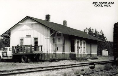 Railroad Soo Depot 1980, Cooks MI Michigan 1980 RPPC Photo Postcard COPY
