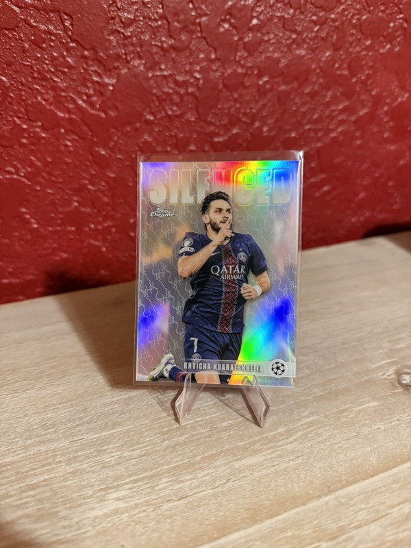 Khvicha Kvaratskhelia 2025-26 Topps Chrome UEFA Club Silenced Refractor Paris