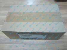 NEW 1PCS Yaskawa servo motor SGM7J-08A7C6S