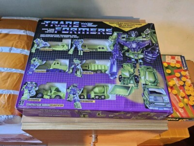 TRANSFORMERS DEVASTATOR G1