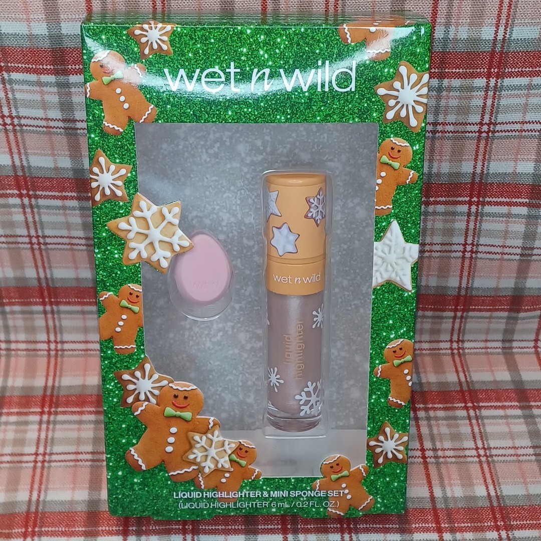 Wet N Wild Liquid Highlighter/Mini Sponge Holiday Set 6ml/0.2 Fl. Oz. 