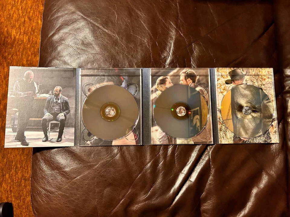 Westworld Season 1 The Maze Blu Ray 3 Disc Set Collectible Booklet HBO Like New - Image 4 of 4