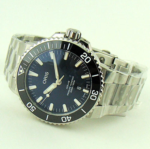 New 2025 Oris Aquis Date Blue Dial Steel 43mm 01 733 7730 4135-07 8 24 05PEB
