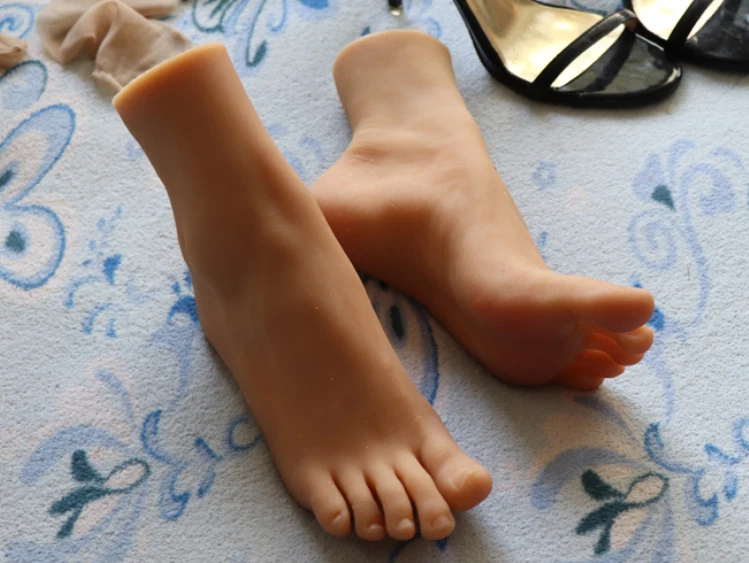 Women with deals high arches