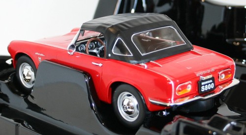 Triple 9 1/18 Scale Diecast T9-1800190 - Honda S800 - Red - Picture 4 of 5