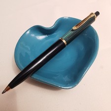 Pelikan Souveran K400 blaue Tinte grün schwarze Streifen Kugelschreiber Druckfunktion