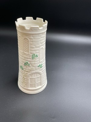 Belleek Irish Porcelain Castle Vase 7273 White/Green Shamrocks 8in Textured