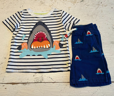 Boy's MINI BODEN/JOULES Size 4 Shark Theme Shirt + Shorts Set