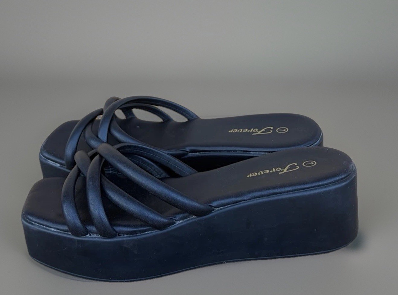 Forever 21 Platform Sandals Black Women Slip On  Y2K 90’s inspired US size 7