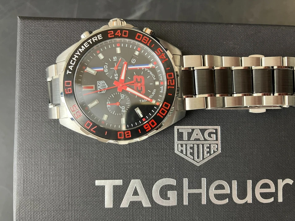 RELOGIO TAG Heuer Edição Especial "MAX Verstappen #33" Foto 3 de 4