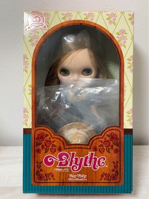 Neo Blythe Berry Vicky