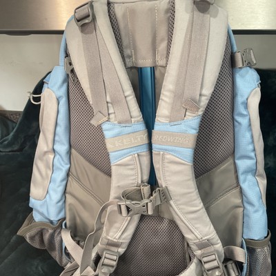 ? Kelty Redwing 2500W Women’s Hiking Backpack | Blue &‎ Gray Kelty Redwing 50 Women main image 4
