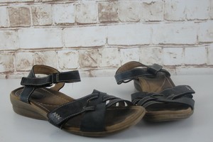 clarks ladies patent boots