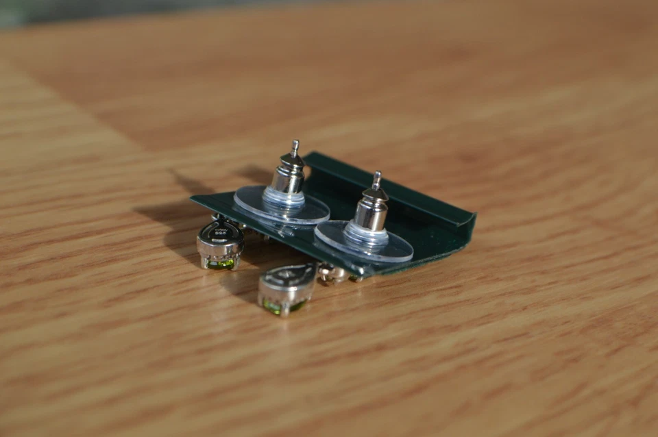 1.35ct Arizona Peridot Dangle Earrings Platinum over Fine Silver - Image 3 of 4