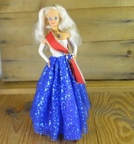 Vintage 1989 UNICEF Barbie Complete Outfit Jewelry Shoes Excellent Doll