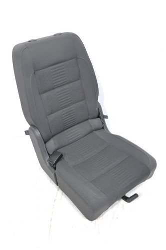 VW Touran Sitz hinten links (hintern Fahrersitz) Rücksitz Isofix