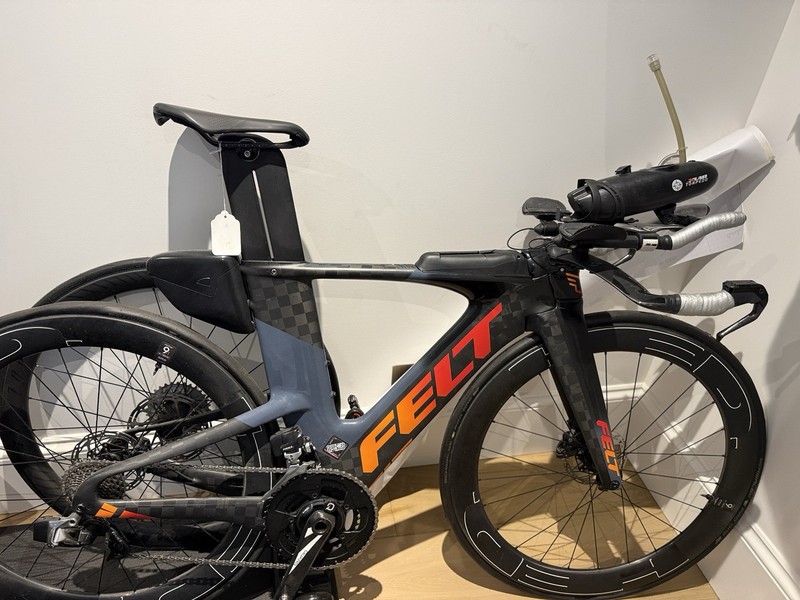 Felt IA2 Disc TT bike. SRAM Red eTap