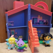 Playskool Moon and Me Take and Go Toy House Playset + 3 Figures ~ Rare! CBeebies