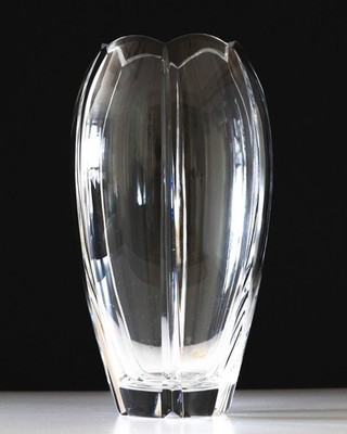 Rogaska Tulip Signed Crystal Vase 10 Inches Tall Vertical Cut