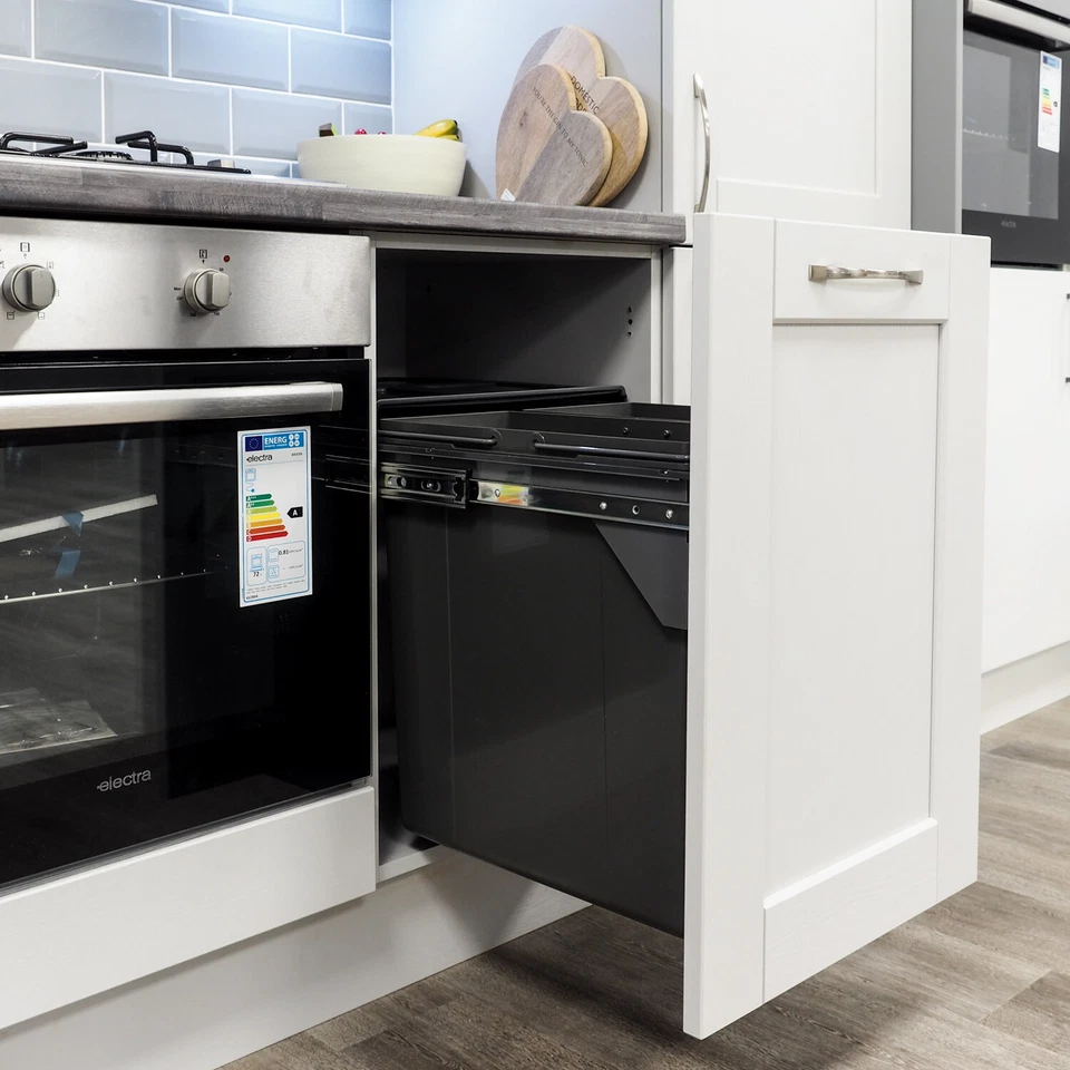 Integrated Soft Close Pull Out Kitchen Waste & Recycling Bin for 500mm Cabinet - Image 4 of 4