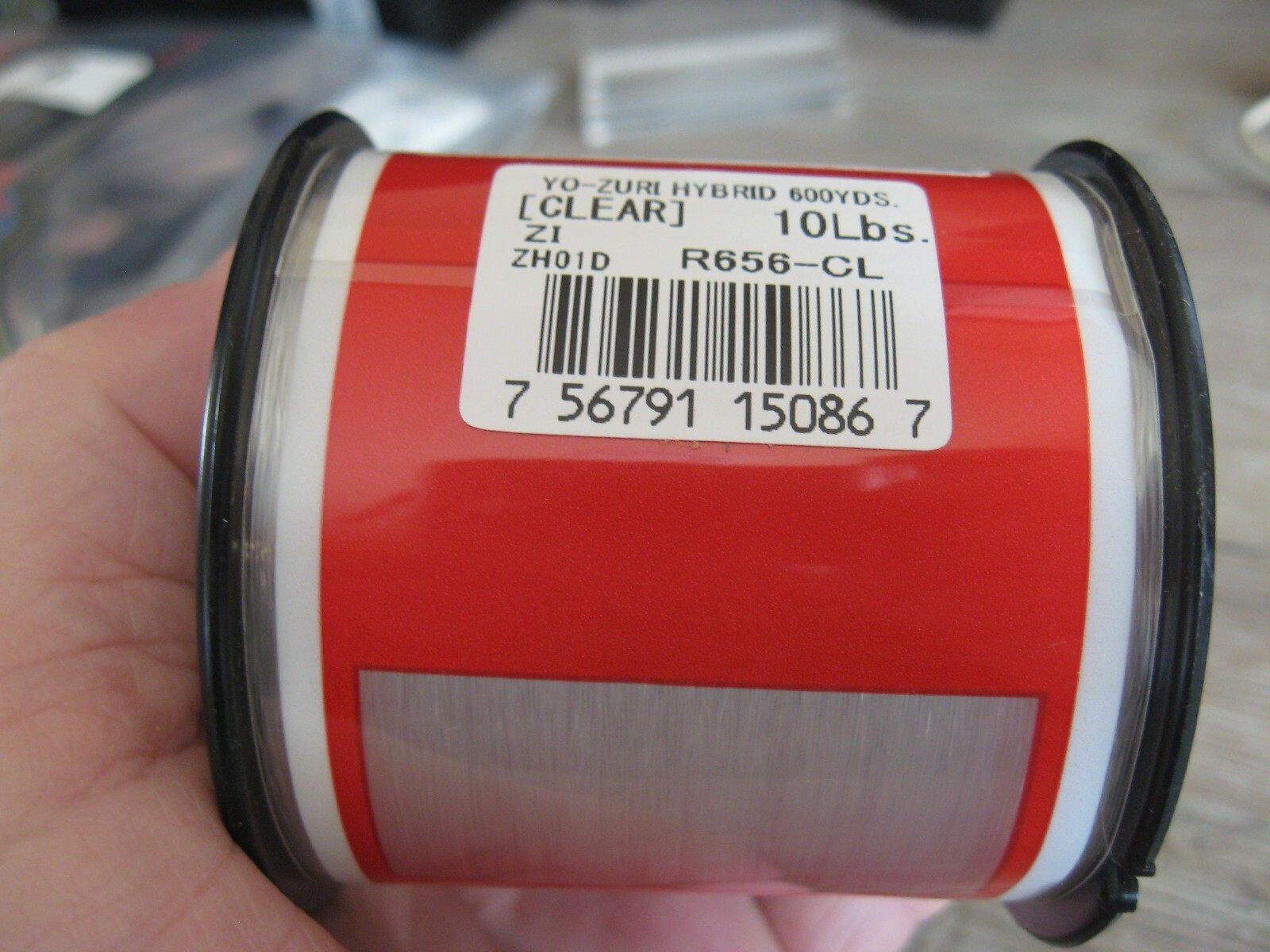 YoZuri Fluorocarbon Nylon Hybrid Fishing Line 10 LB Test 600 Yards