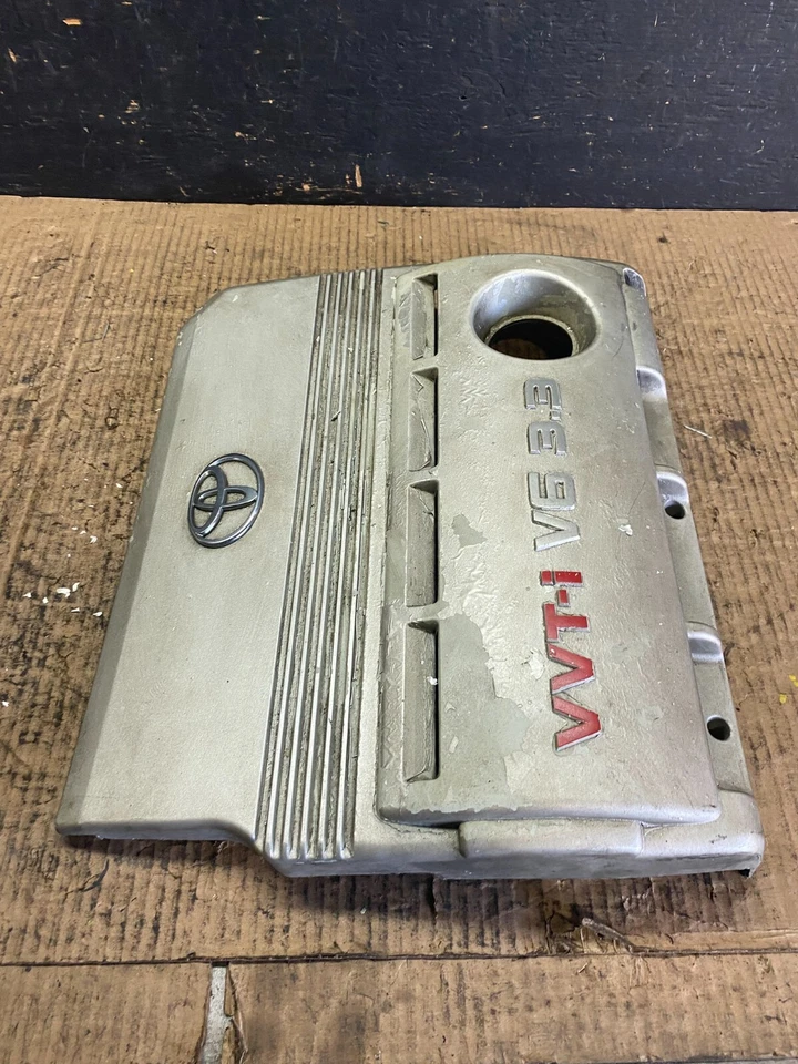 2004 to 2006 Toyota Sienna Highlander 3.3L  Top Engine Cover Lid N1970 PS - Image 4 of 4