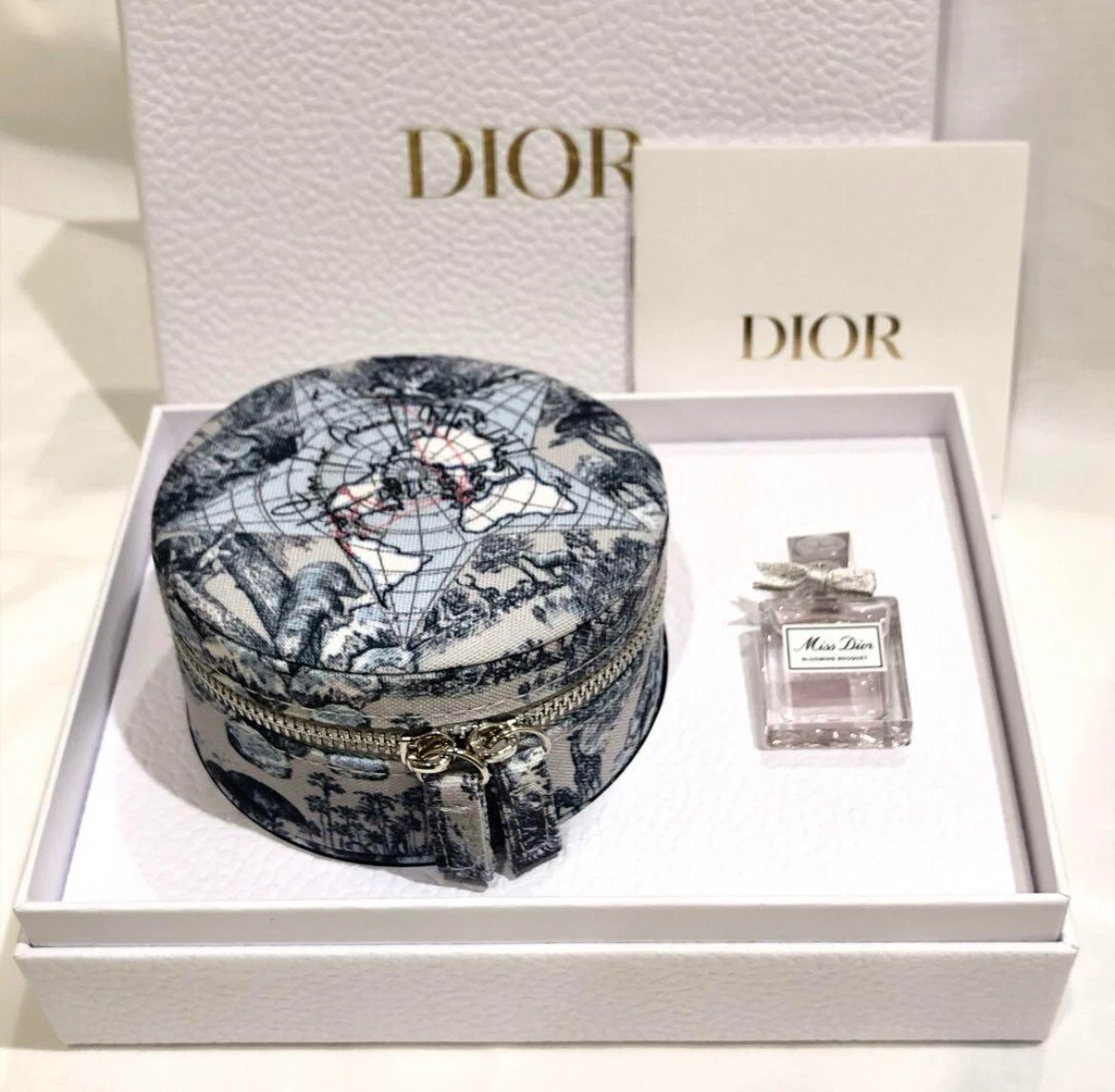 Coffret à bijoux Christian Dior et mini parfum cadeau nouveauté avec boite neuf