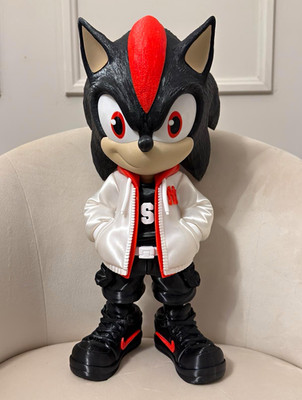 Große Sonic Super-Shadow-Figur (ca. 35 cm) im Street-Style
