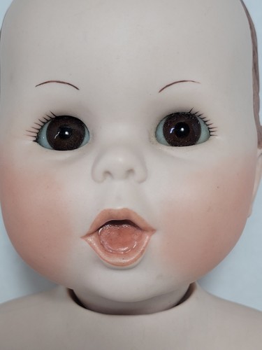Vintage Artist Signed Porcelain Baby Doll 1984-85 Boy Glass Eyes 14.5" Jointed - Picture 10 of 21