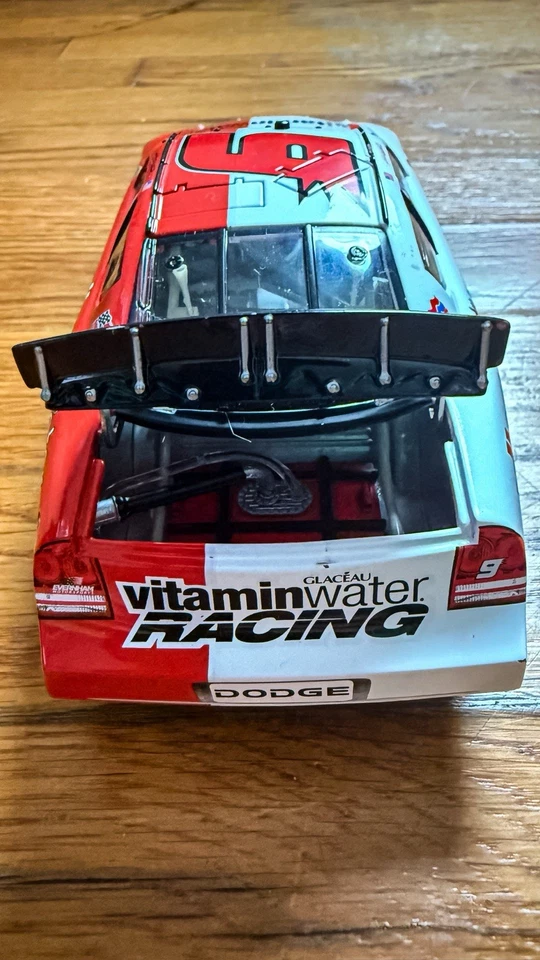 Kasey Kahne 2006 1:24 #9 Vitamin Water Special Paint Diecast Action Car Auto - Image 4 of 4