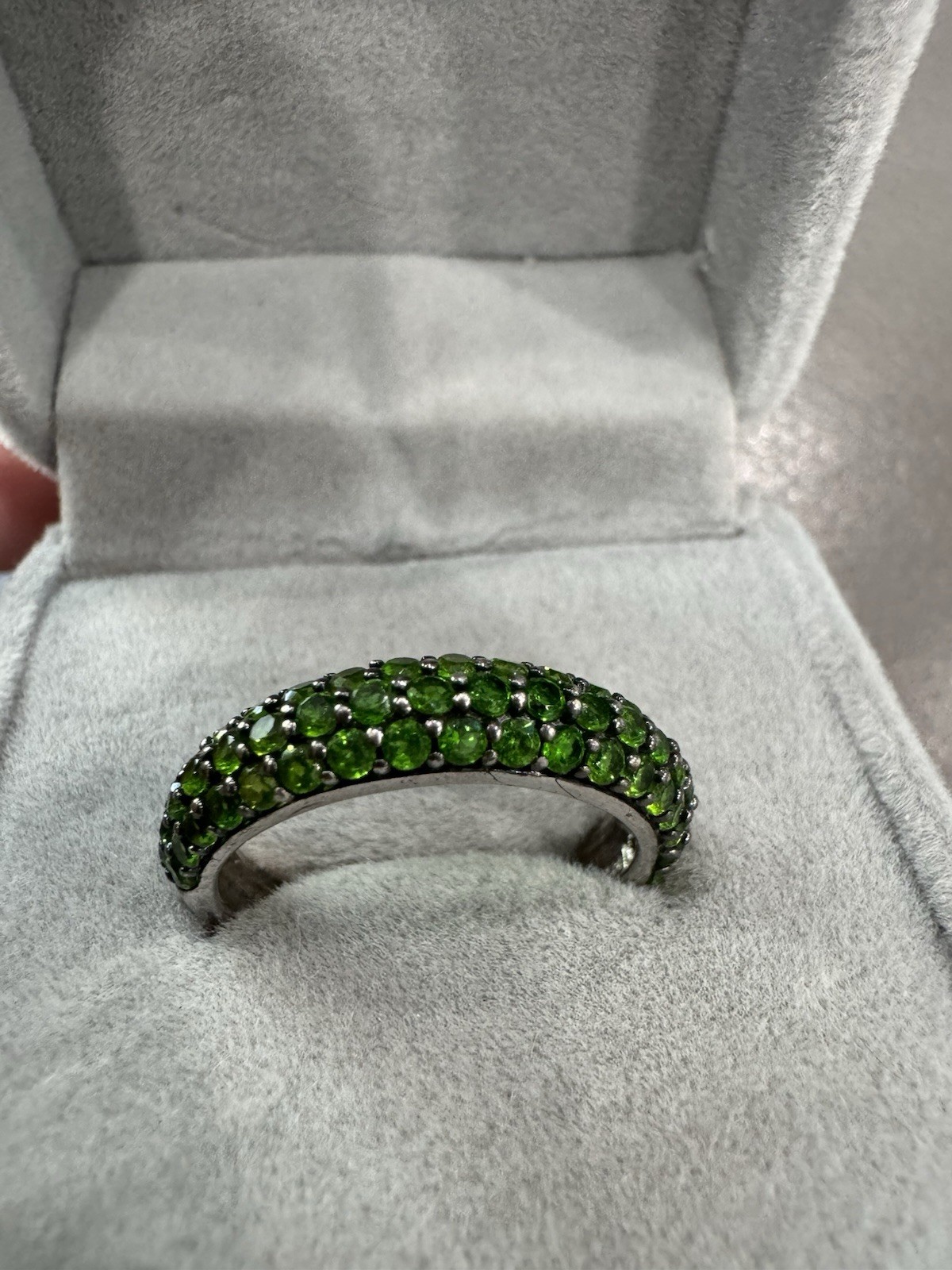 Beautiful sterling silver stackable with Green pa… - image 1