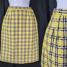 Vintage Fitted Skirt in White w Yellow  Black Plaid Size XS 24" Waist