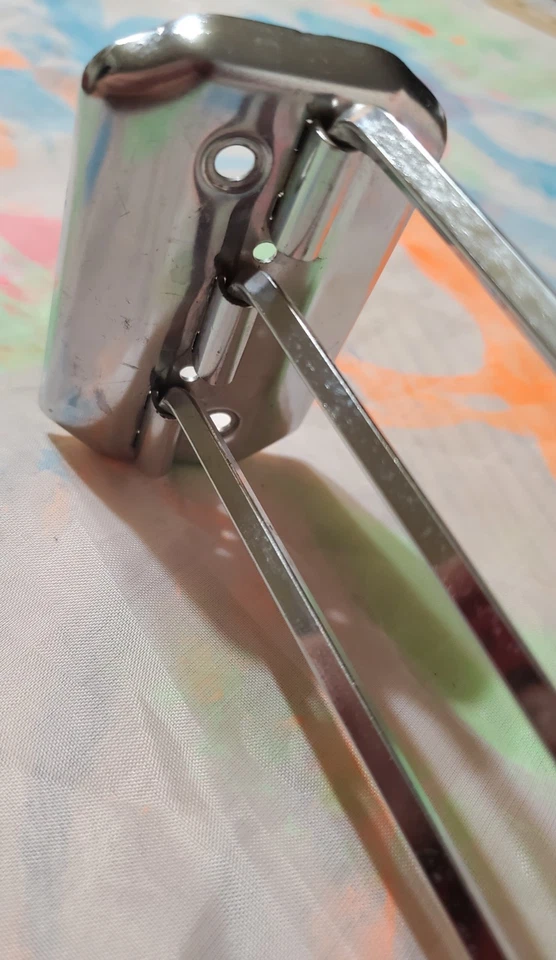 Toallero bar vintage de metal cromado con 3 brazos oscilantes ~ cocina o baño Foto 4 de 4