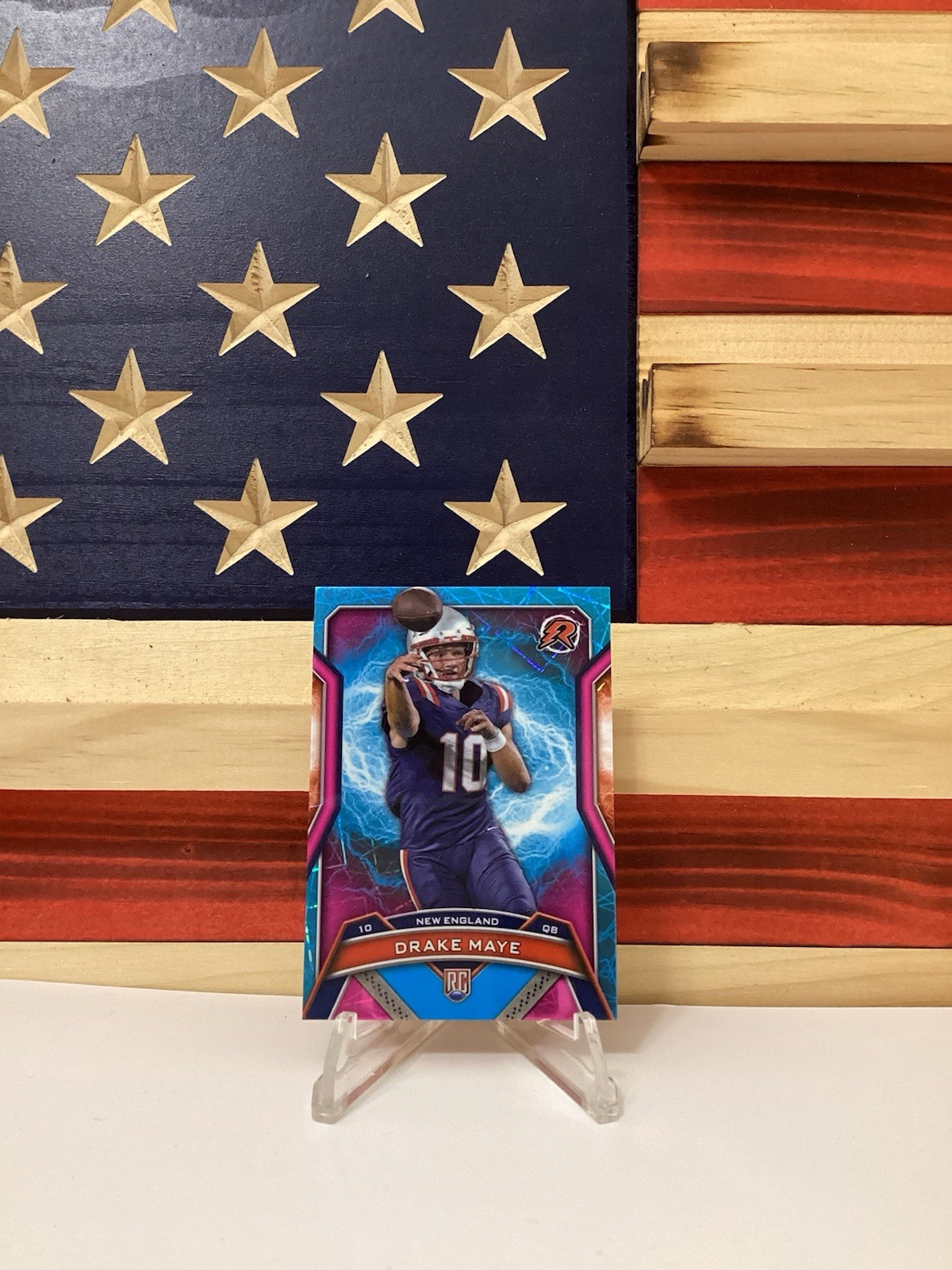 2024 Topps Resurgence - Drake Maye #164 Sky Blue & Pink Shock Refractor (RC)