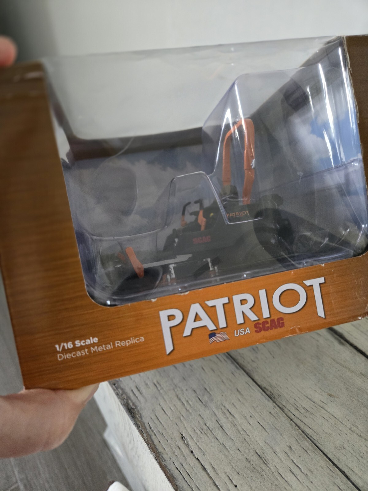 SCAG 1/16 Scale Diecast Metal Replica PATRIOT ZeroTurn Mower 1901 NEW