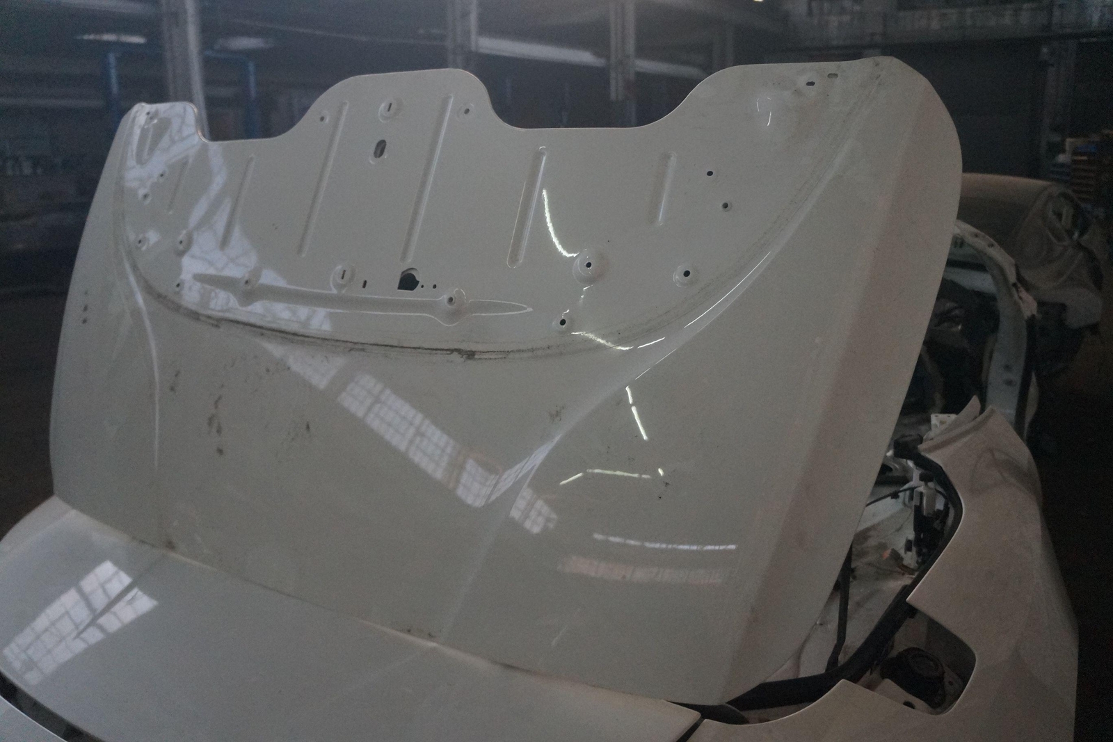 Convertible Roof Rear Tonneau Cover Panel Hinge KY53-L501A00-A Aston Martin DB11