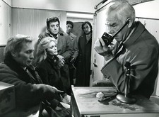 LAWINENEXPRESS : 1Original-Pressefoto(18x24cm) Mike Connors Lee Marvin