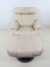 Minty Of Oxford Swivel Lounge Chair with Matching Footstool