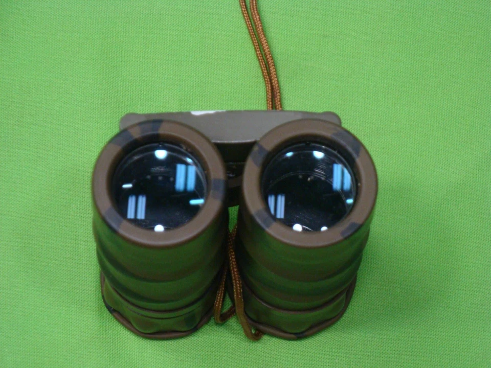 Tasco 8X21 Binoculars #165BCR Coated Optics 383ft/1000yds 126M/1000M Carry Case - Image 3 of 4