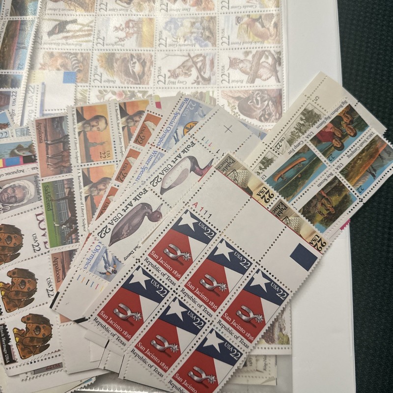 US Discount Bulk Postage - $22 Worth of 22 Cent Stamps - 100 Stamps Below Face!