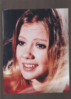 8X10 COLOR PHOTO OF CLOSE UP LADY ???